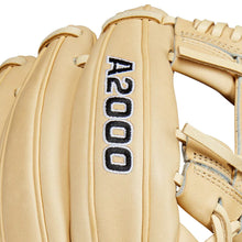 2024 Wilson Glove Day Series Blonde A2000 1975 11.75” Infield Baseball Glove