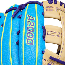 Wilson A2000 1750SS 12.5" Winter Collection Baseball Glove