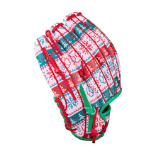 2025 Wilson A2000 December Glove of the Month